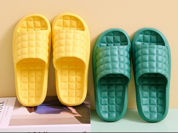 men-and-women-summer-bathroom-slippers-waterproof